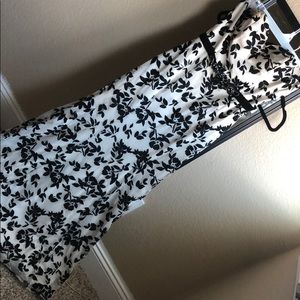 Formal dress perfect for a wedding, prom